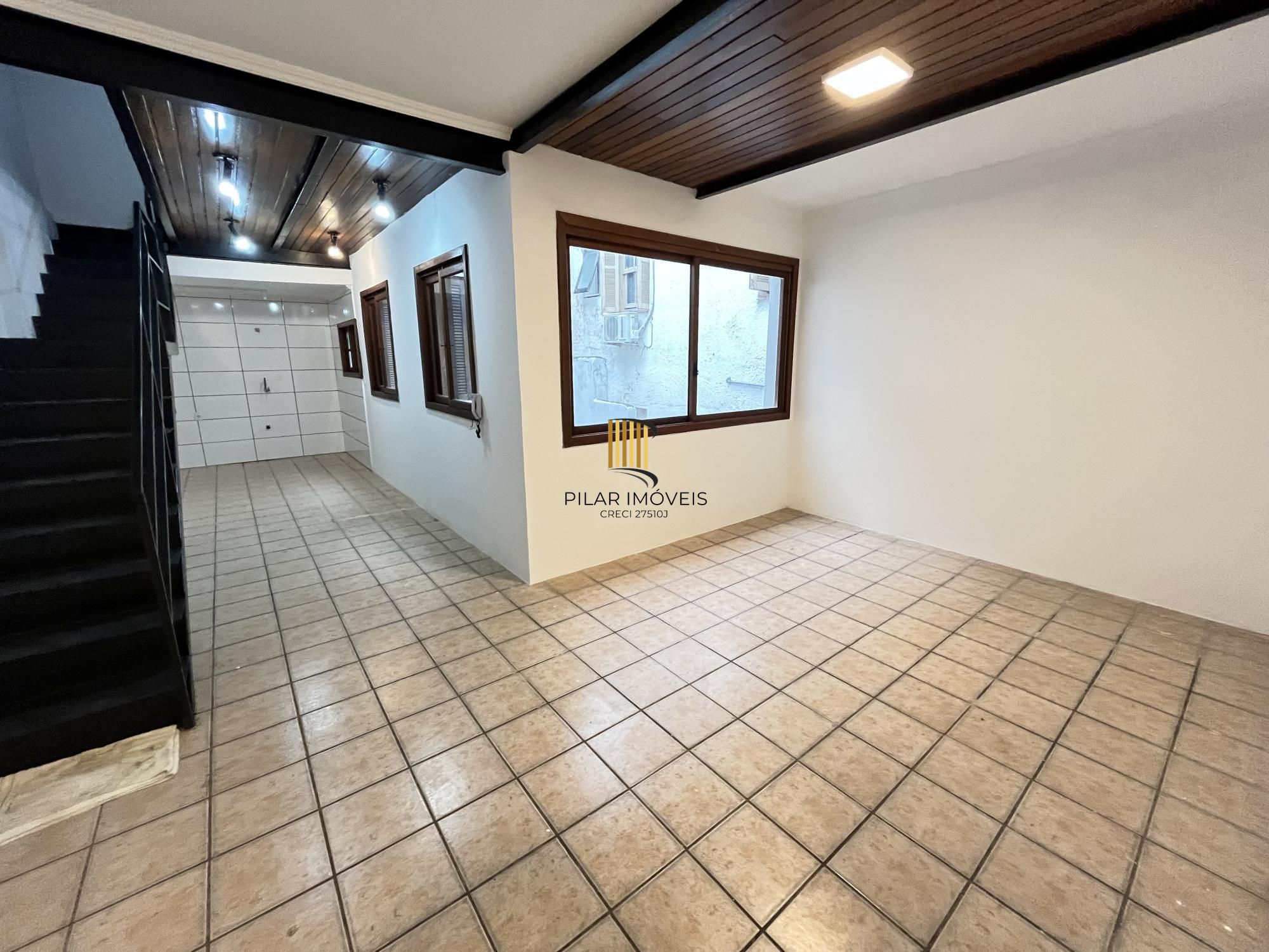 Apartamento de 2 quartos e 1 vaga de garagem no bairro Petrópolis Porto Alegre