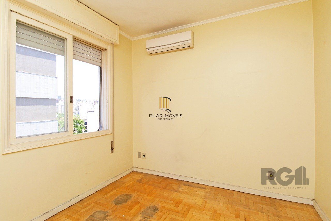 Venda Apartamento de três dormitórios, 01 vaga de garagem, com elevador