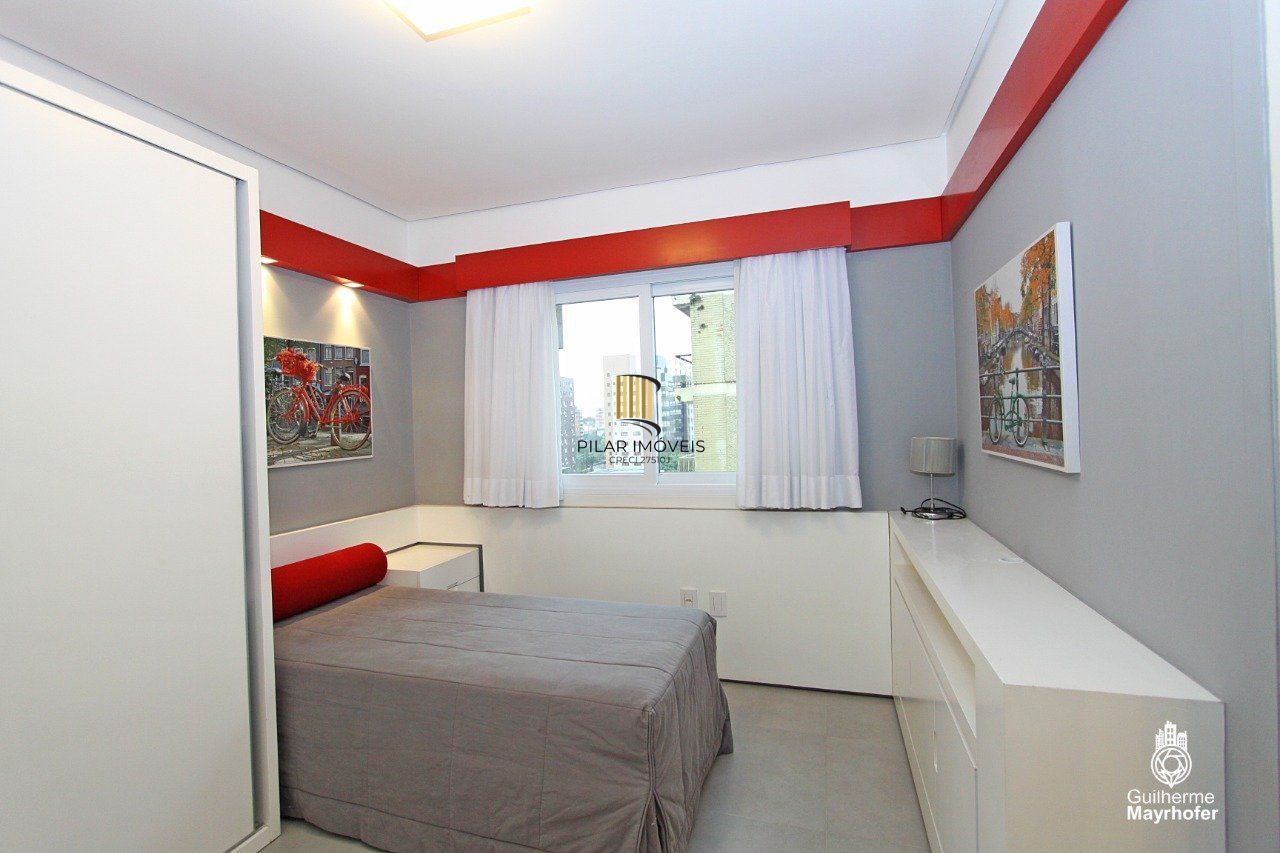 Cobertura para Venda - 327m², 3 dormitórios, sendo 3 suites, 5 vagas - Petrópolis