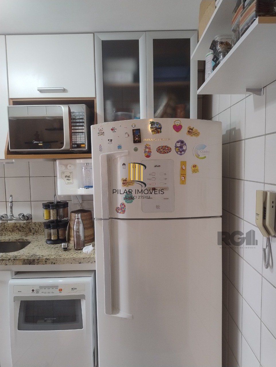 Apartamento para Venda - 72.98m², 3 dormitórios, suíte e 1 vaga - Menino Deus