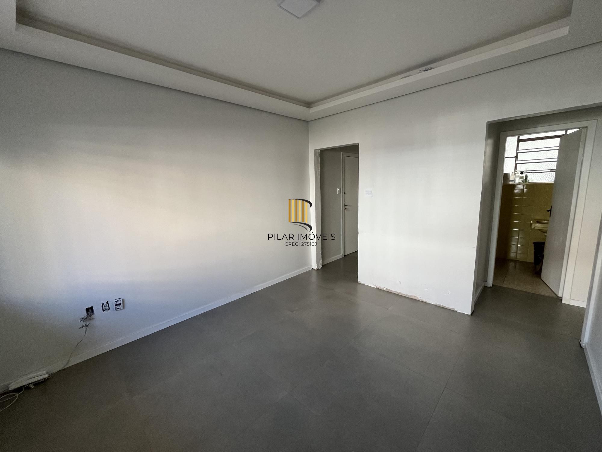 Apartamento térreo de dois quartos no bairro Farroupilha