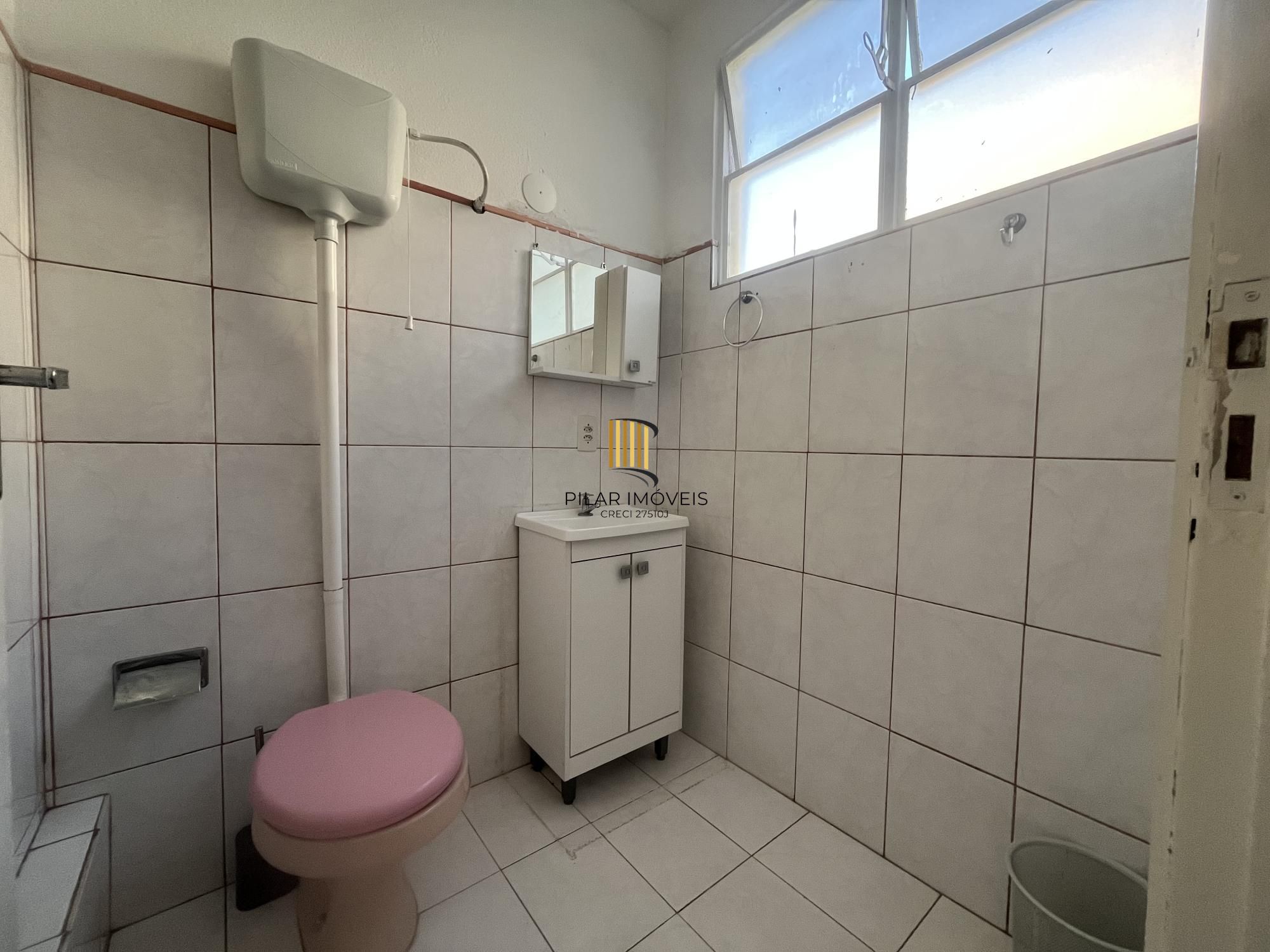 Apartamento para Venda - 32.29m², 1 dormitório, 1 vaga - Santo Antonio
