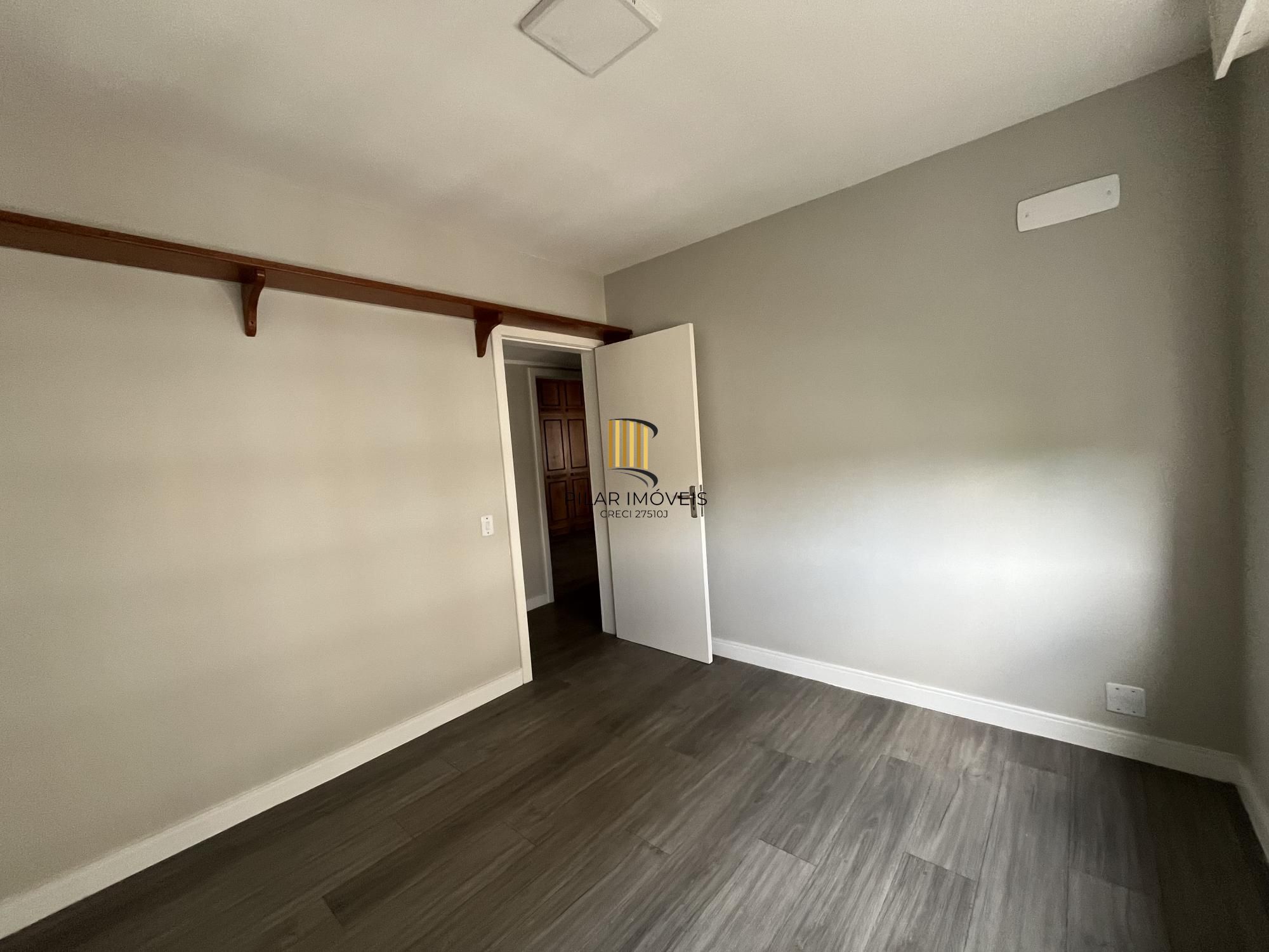 Apartamento de 3 quartos, suíte e 1 vaga de garagem no bairro Menino Deus em POA