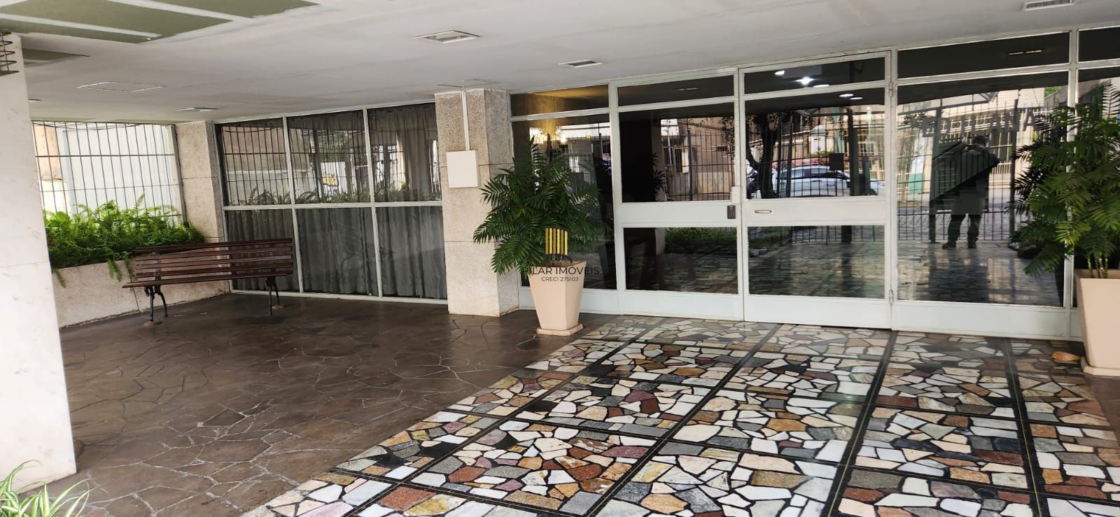 Apartamento de 3 quartos, suíte 1 vaga de garagem bairro Santana em Porto Alegre