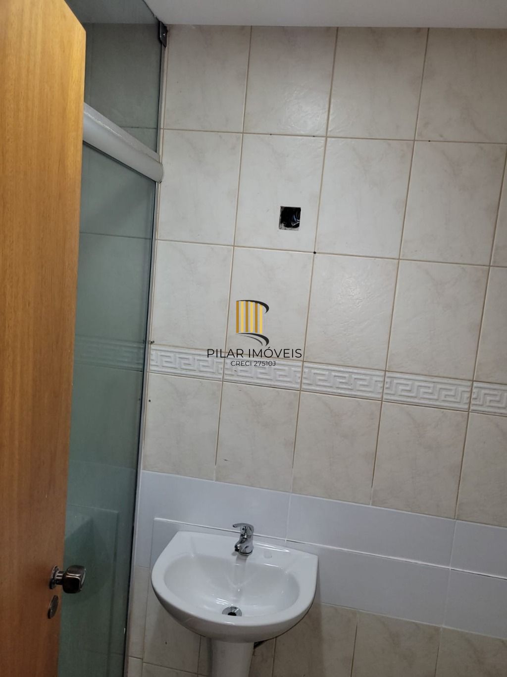 Apartamento de 3 quartos, suíte e 2 vagas de garagem no bairro Petrópolis em POA