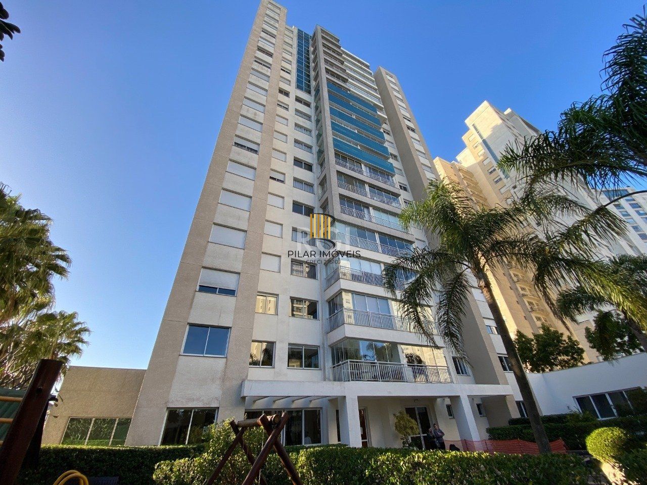 Apartamento de dois dormitórios, duas suítes e duas vagas de garagem no Prado Gallerie,  condomínio com infra estrutura de lazer e segurança, próximo aos shoping iguatemi e bourbom, parque Germânia, b - Pilar Imóveis