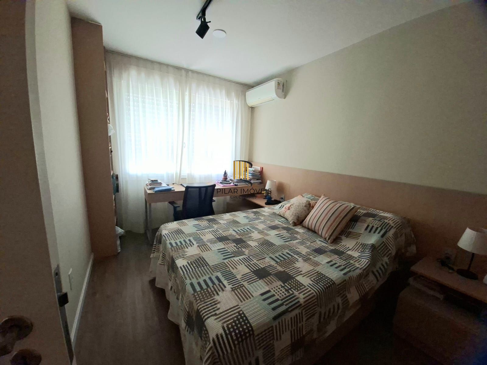 Apartamento 2 dormitórios no bairro Santana