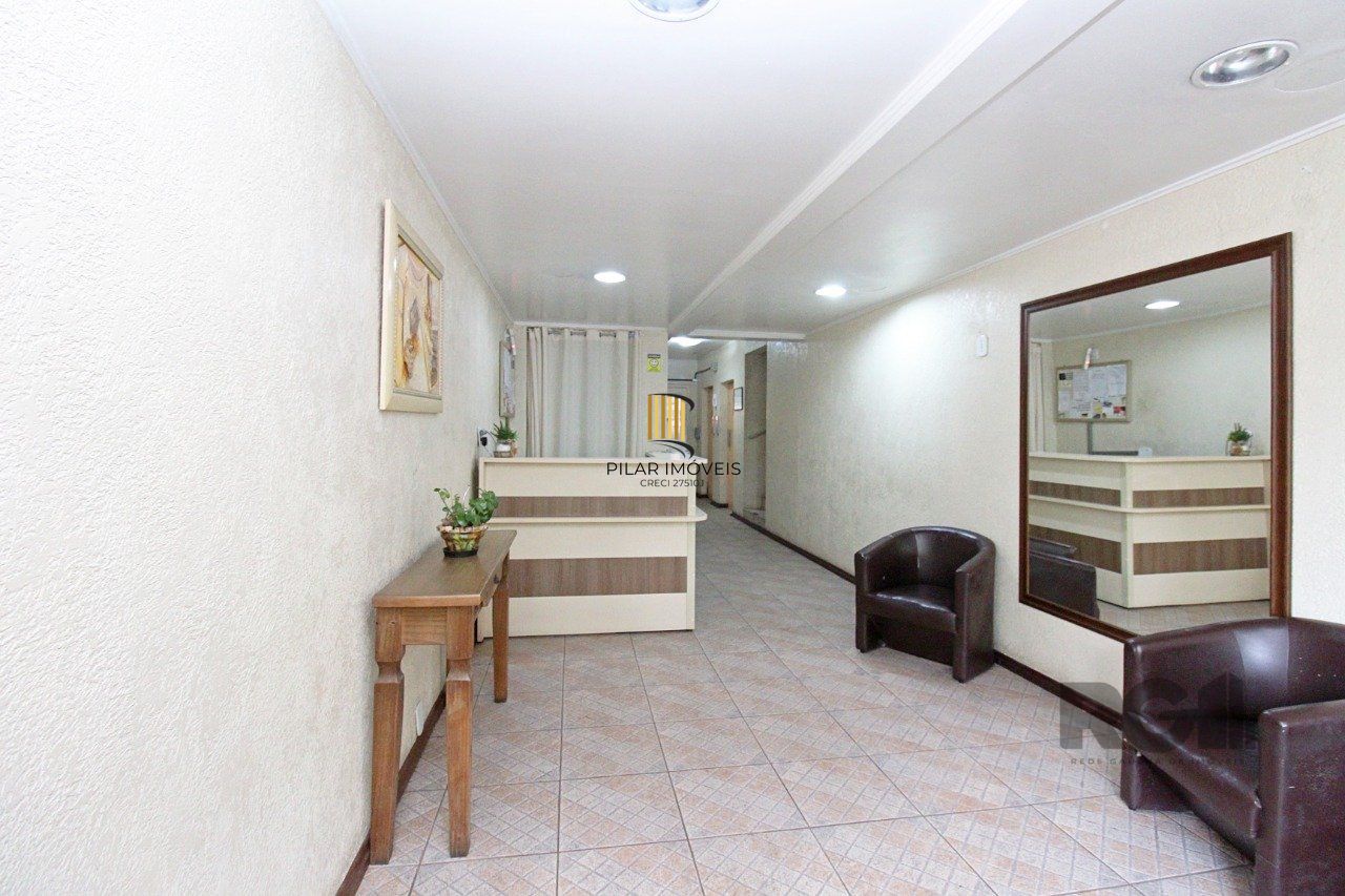 Apartamento de um dormitório na rua Washington Luiz, Centro Histórico de Porto Alegre.  