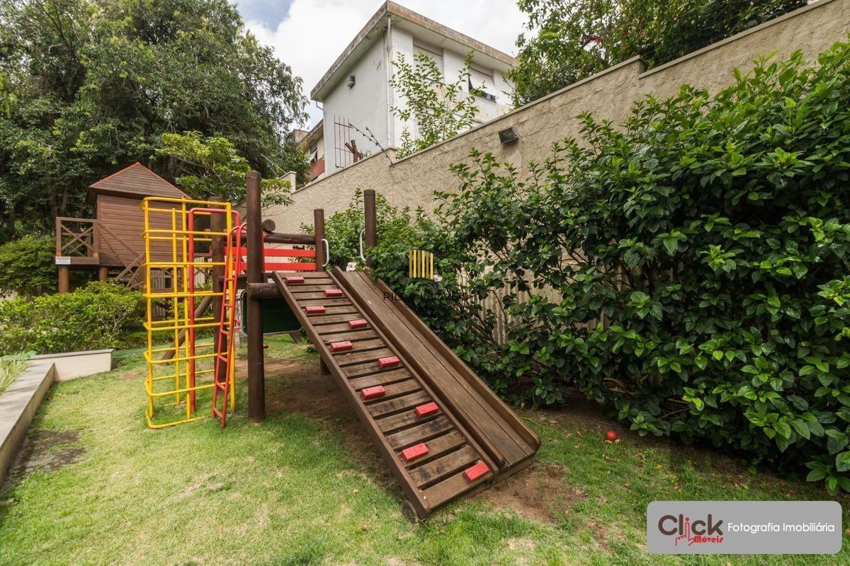 Vende apartamento de 3 quartos, sendo 1 suíte, mobiliado, 1 vaga coberta e escriturada, no Jardim Lindóia - Porto Alegre