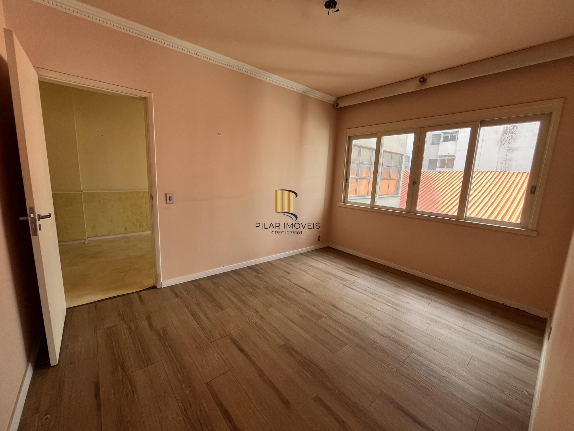 Apartamento Venda - 190.8m², 3 dormitórios, 1 suíte, 1 vaga - Centro Histórico