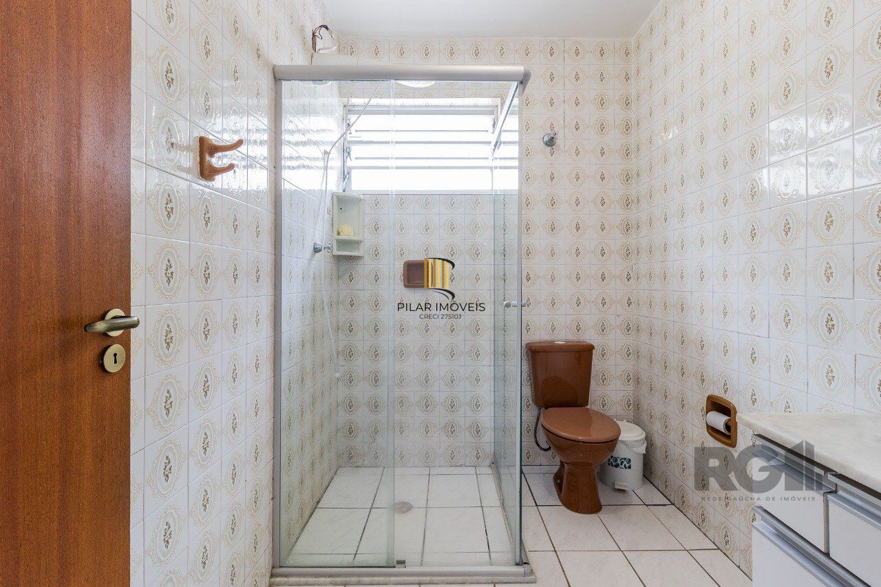 Vende Apartamento de 3 dormitórios no Bairro Jardim Botânico - Porto Alegre!