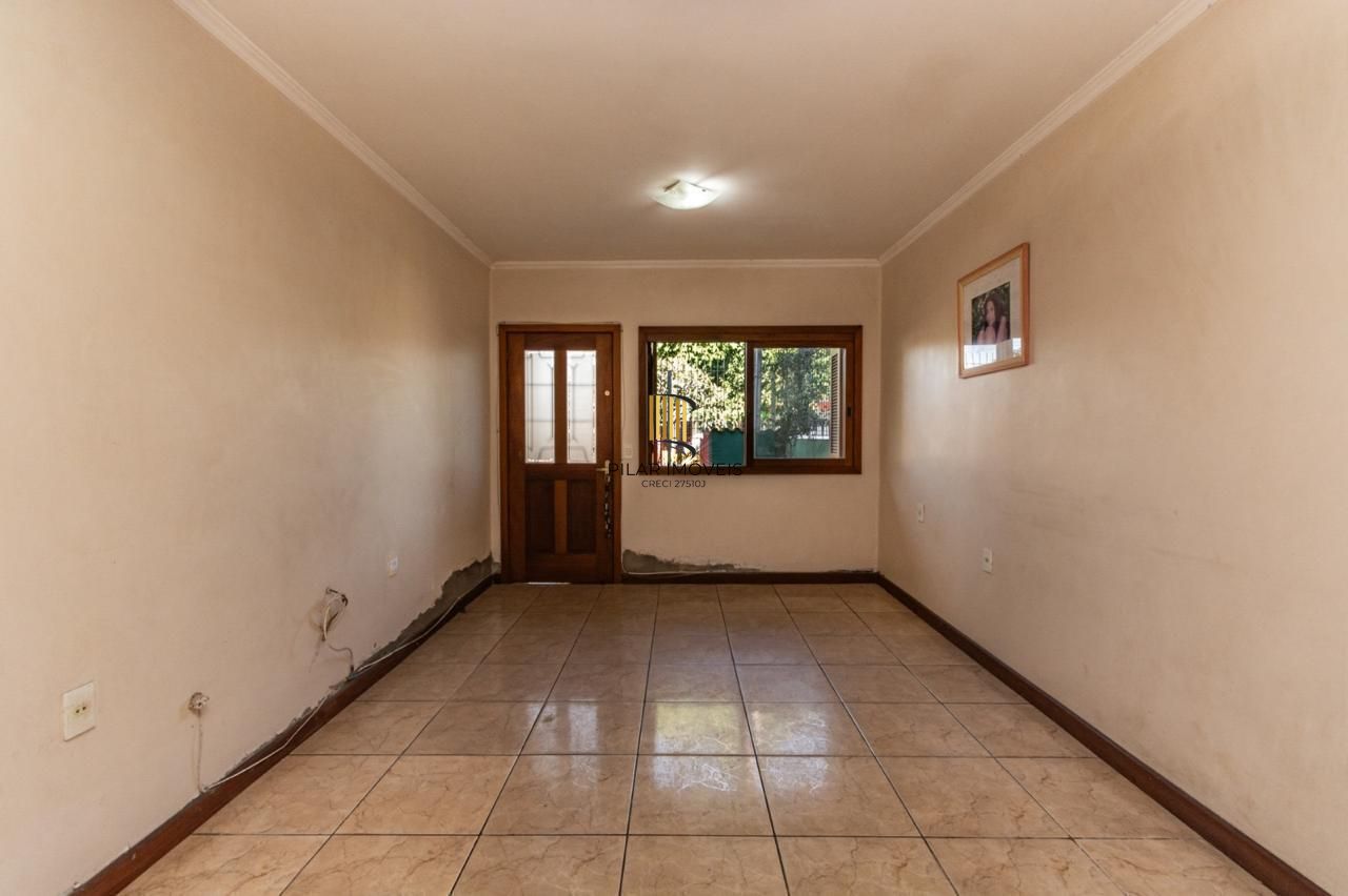 Casa 4 dormitórios no bairro Vila Jardim
