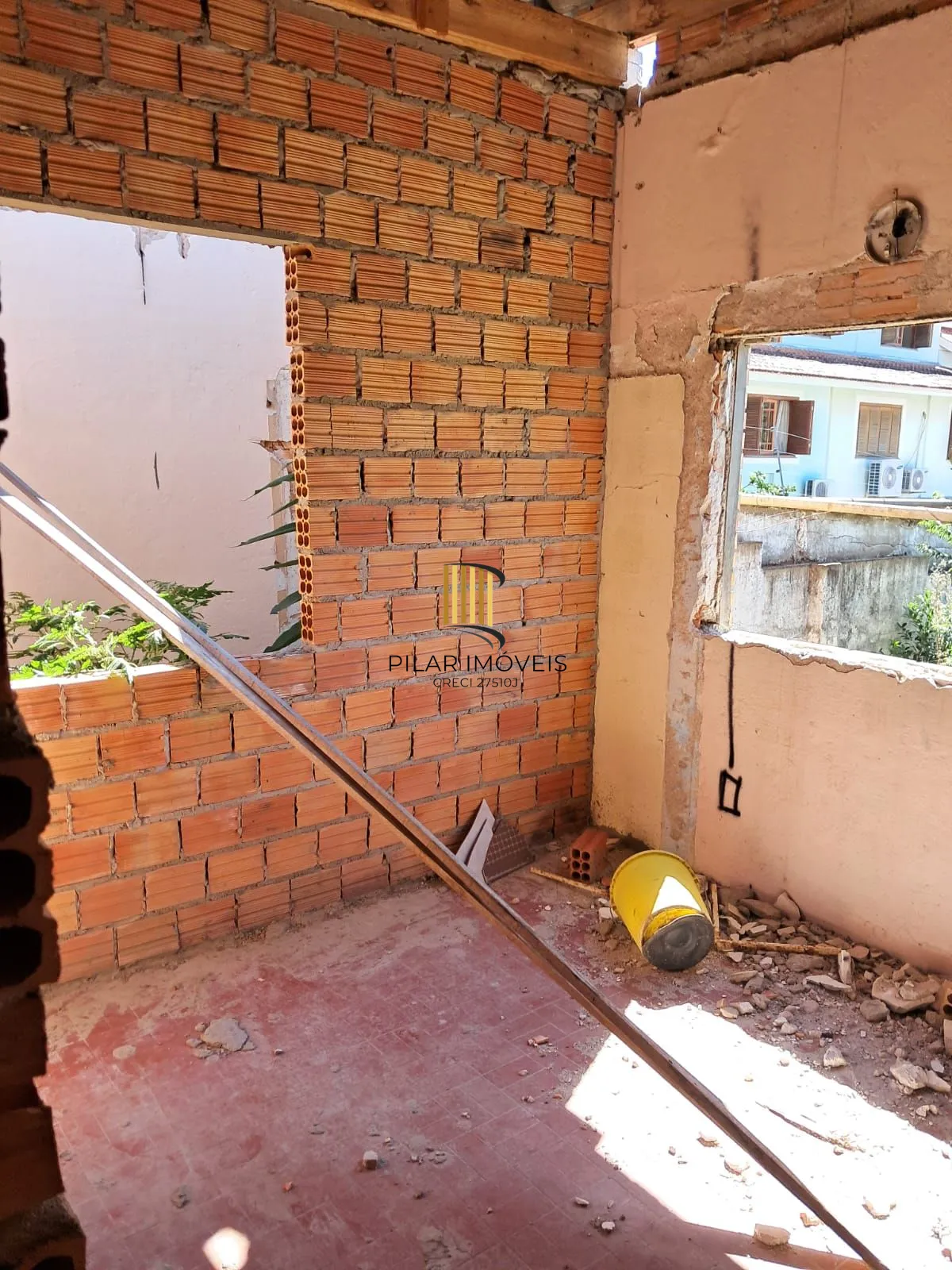 Terreno com 152,25 m² de área privativa
