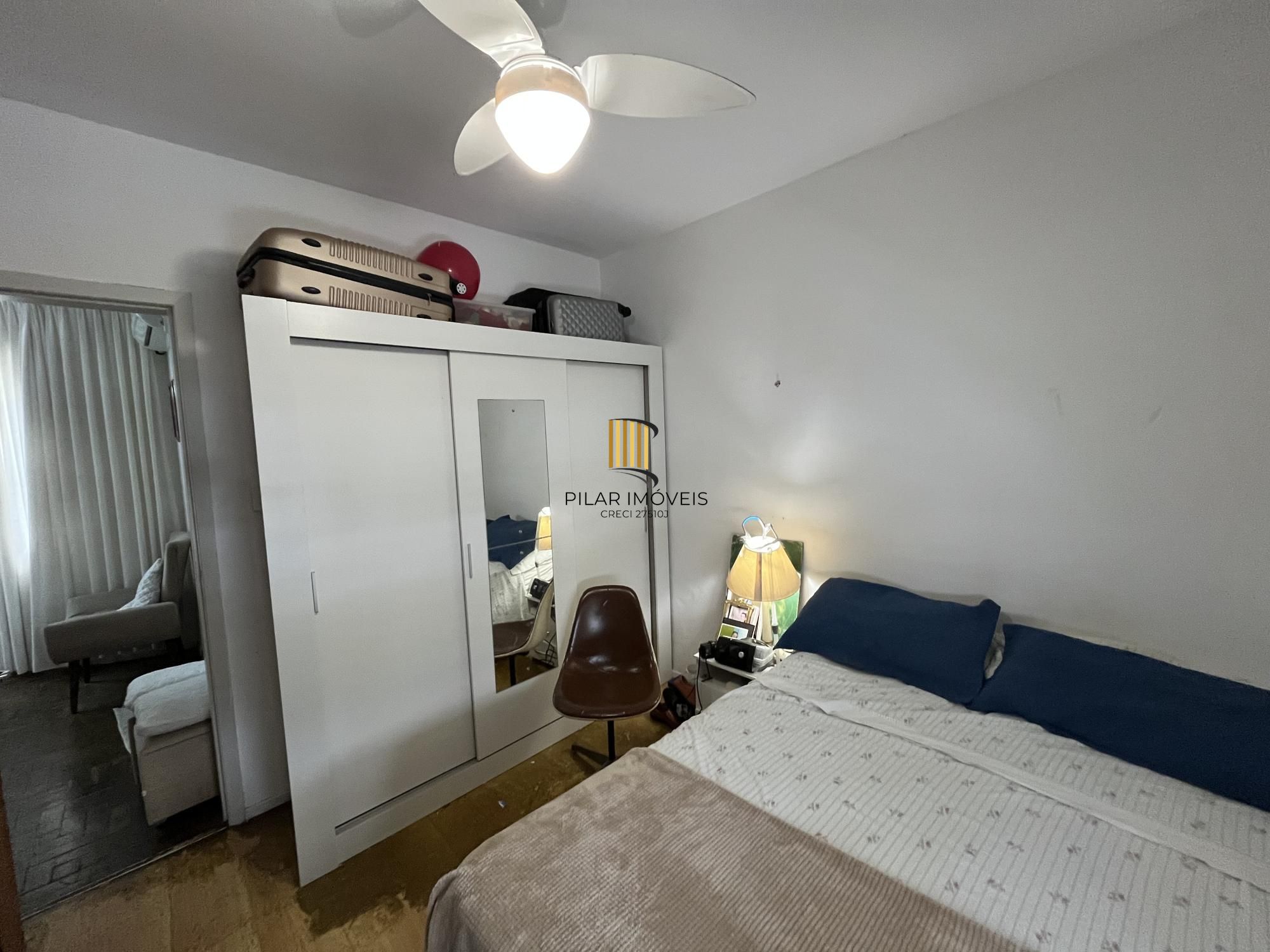 Apartamento de dois quartos no bairro Rio Branco em Porto Alegre