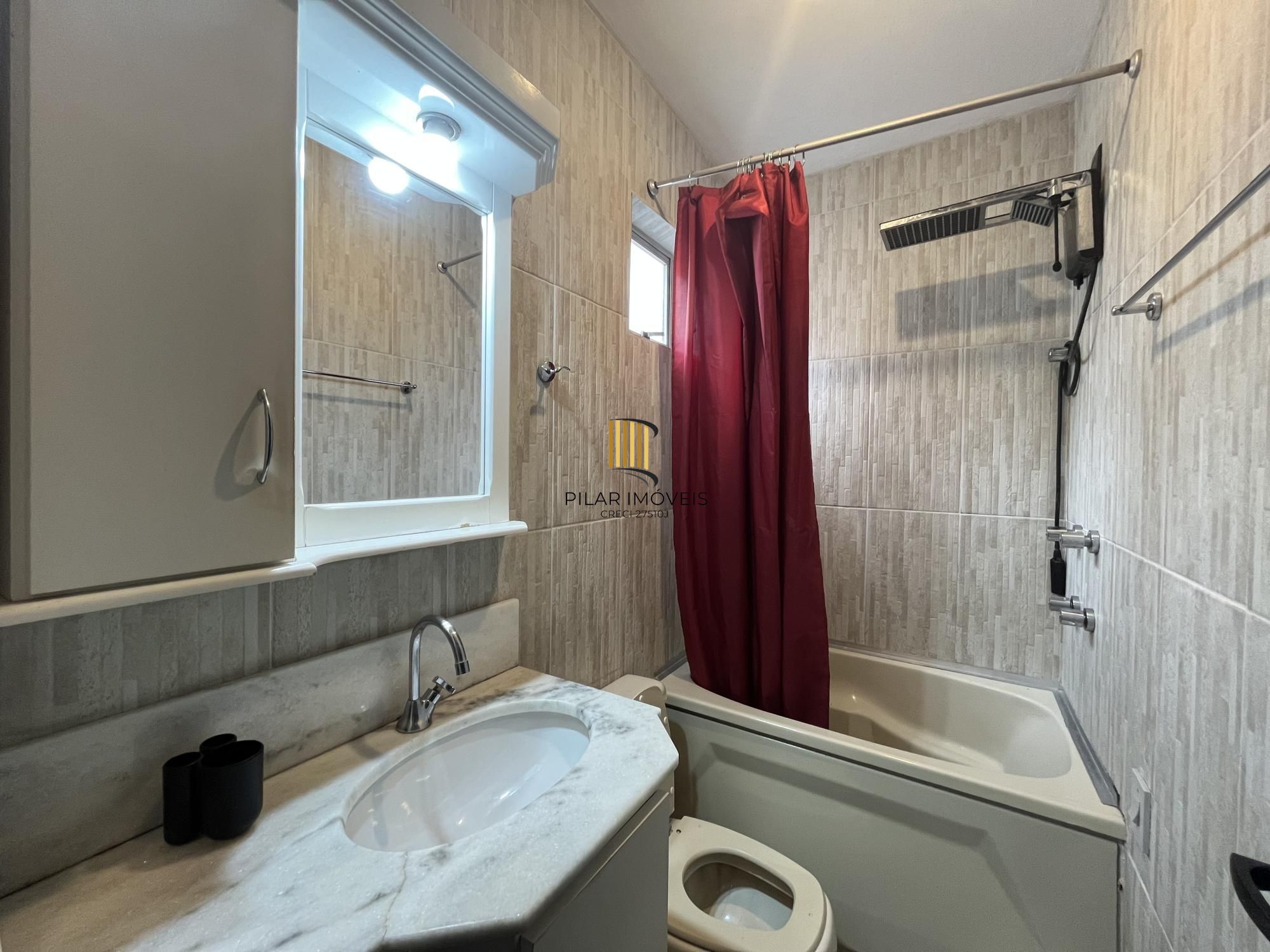 Duplex de 1 quarto, garagem coberta no bairro Cidade Baixa em Porto Alegre
