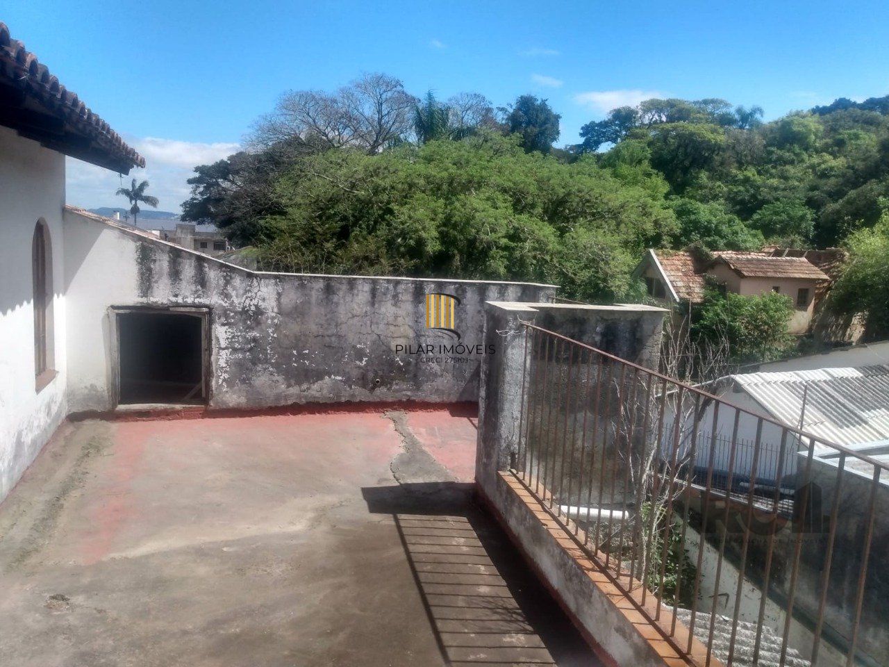 Casa 3 dormitórios no bairro Guarujá