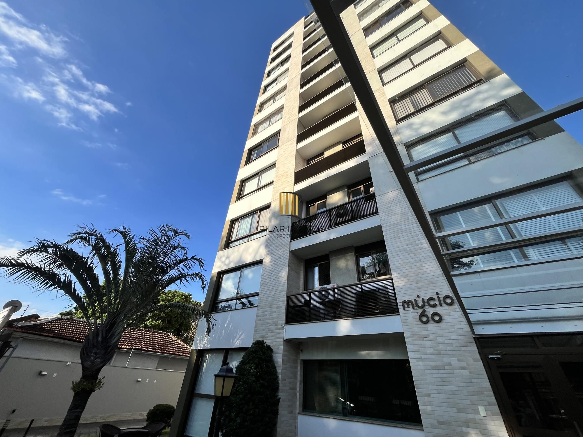 Apartamento de 3 quartos, suíte e 2 vagas de garagem no bairro Menino Deus POA