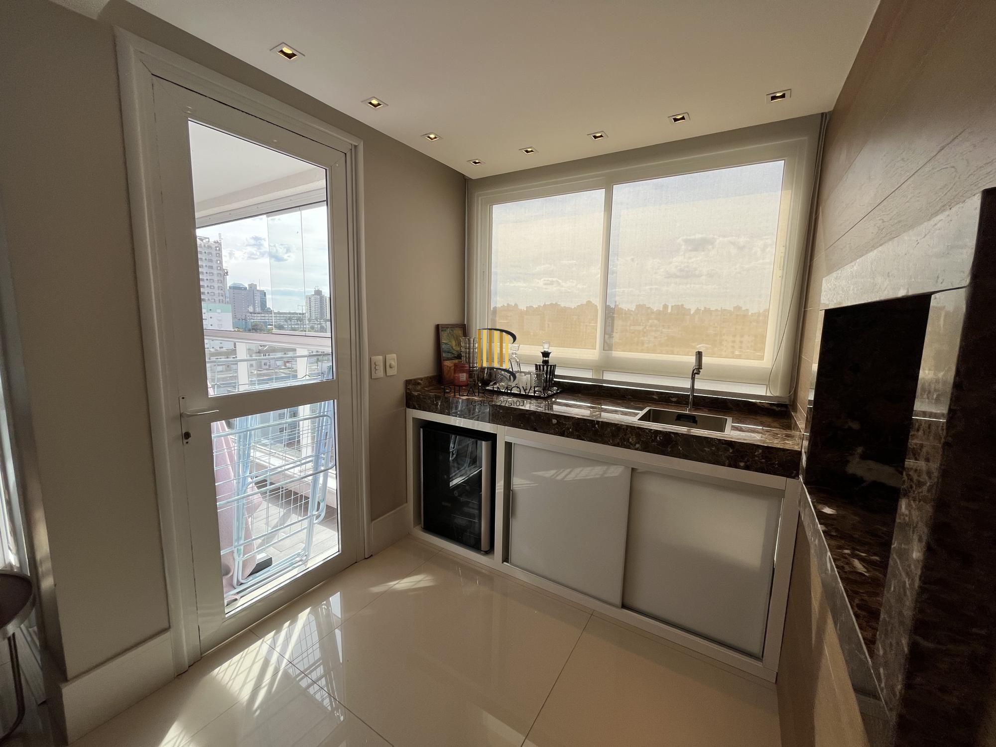 Apartamento de 3 quartos, 1 suite tradicional 2 americanas,  4 vagas de garagem
