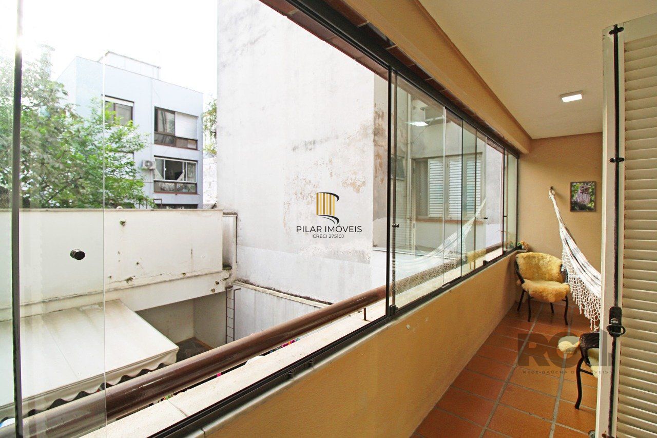 Apartamento de dois dormitórios e dois banheiros no bairro Bom Fim / Rio Branco em Porto Alegre!