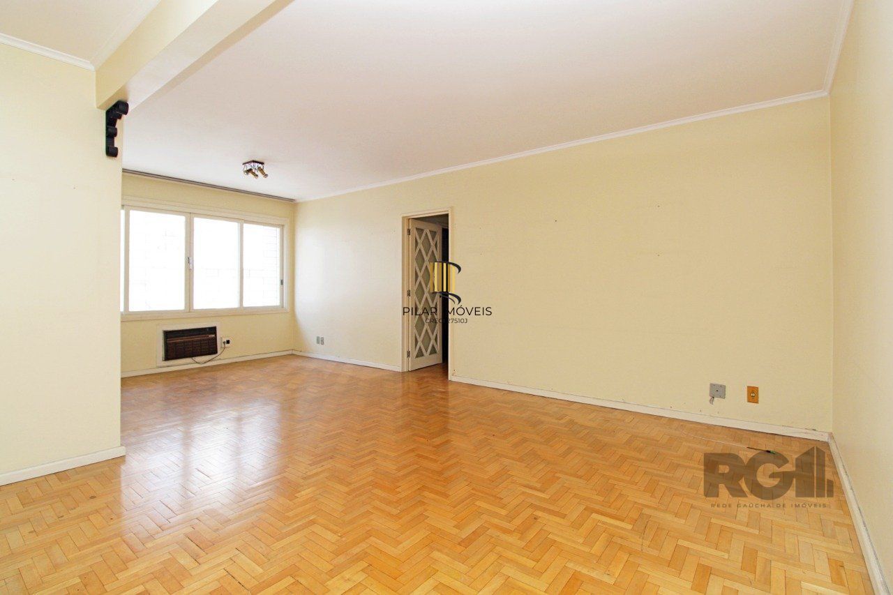 Venda Apartamento de três dormitórios, 01 vaga de garagem, com elevador