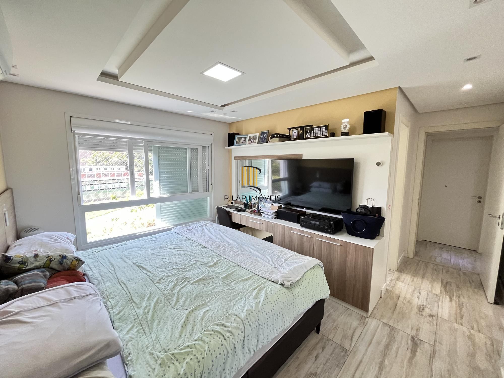 Apartamento de 3 quartos, 2 suítes e 2 vagas de garagem no Menino Deus em POA/RS