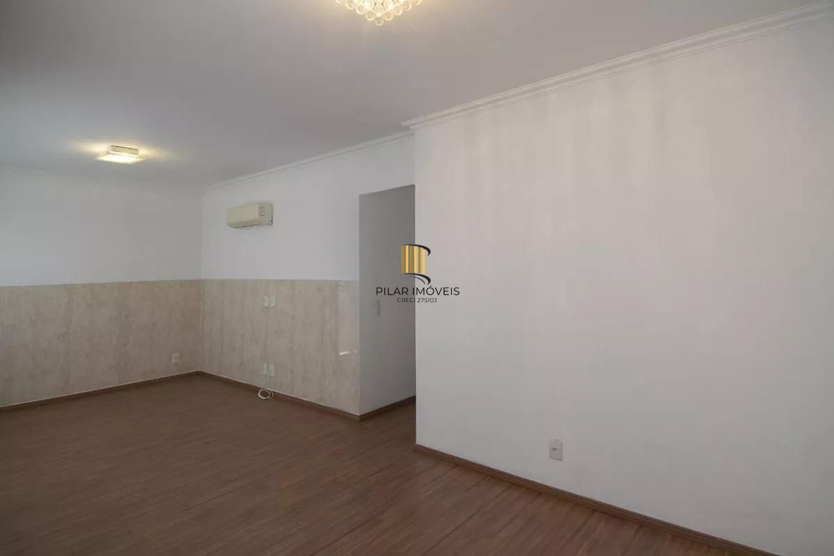 Apartamento de 3 quartos, suíte e 2 vagas de garagem Petrópolis em Porto Alegre.