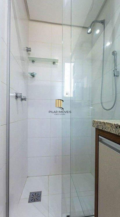 Apartamento de três quartos, suíte e uma vaga de garagem no bairro Santana