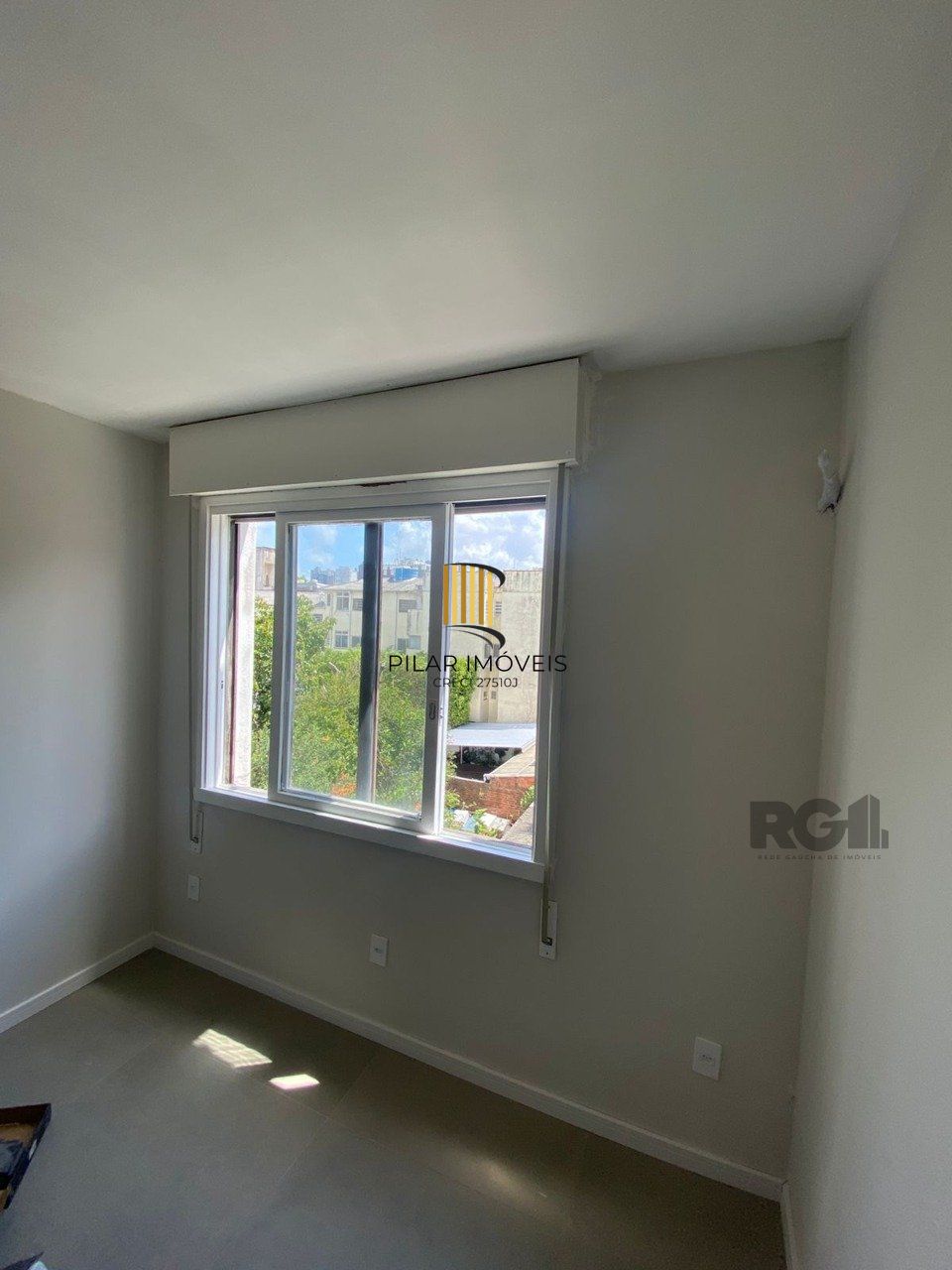 Apartamento para Venda - 74.48m², 2 dormitórios, 1 vaga - Petrópolis
