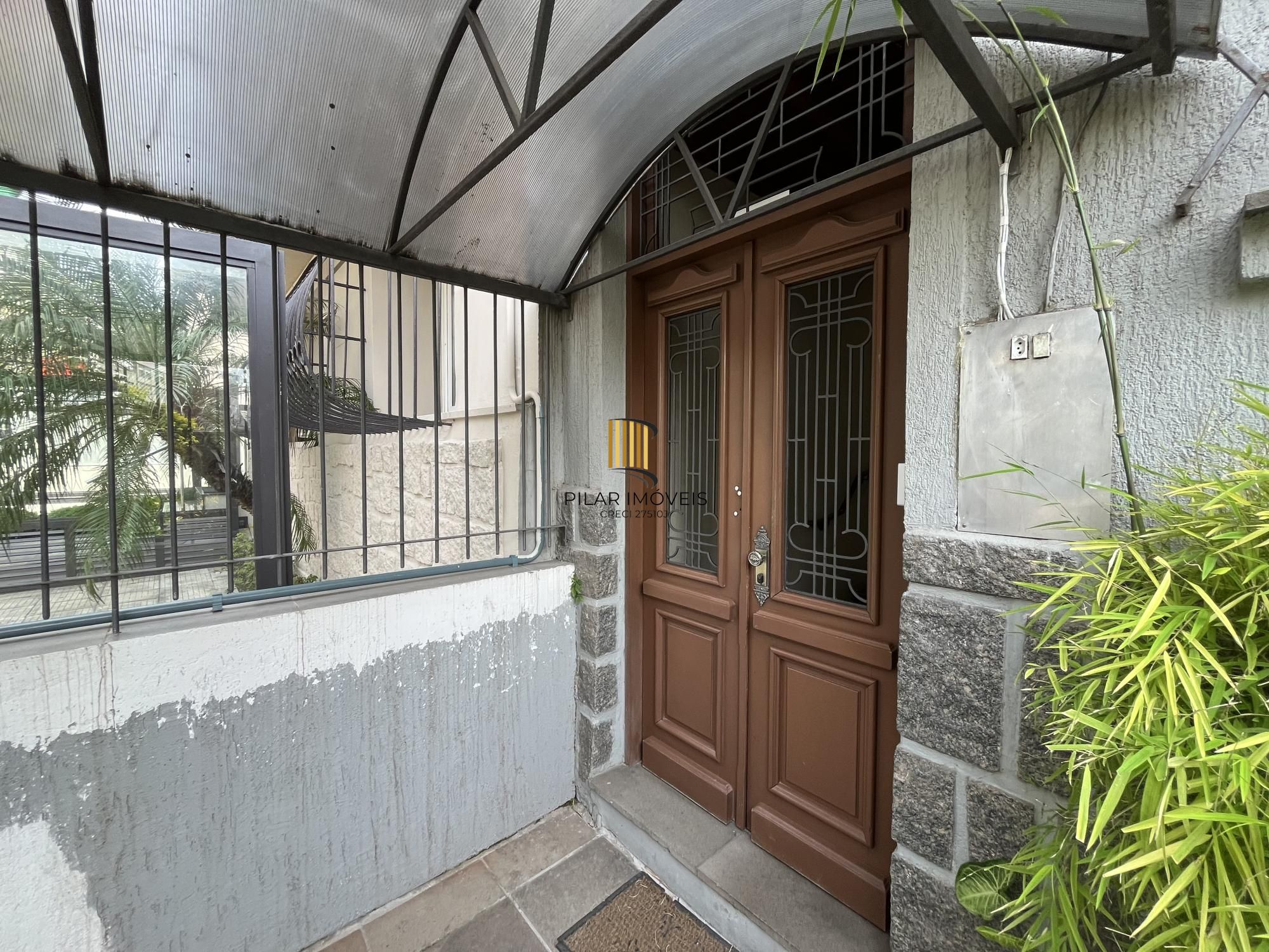 Apartamento de 3 quartos com dependência de empregada bairro Moinhos de Vento