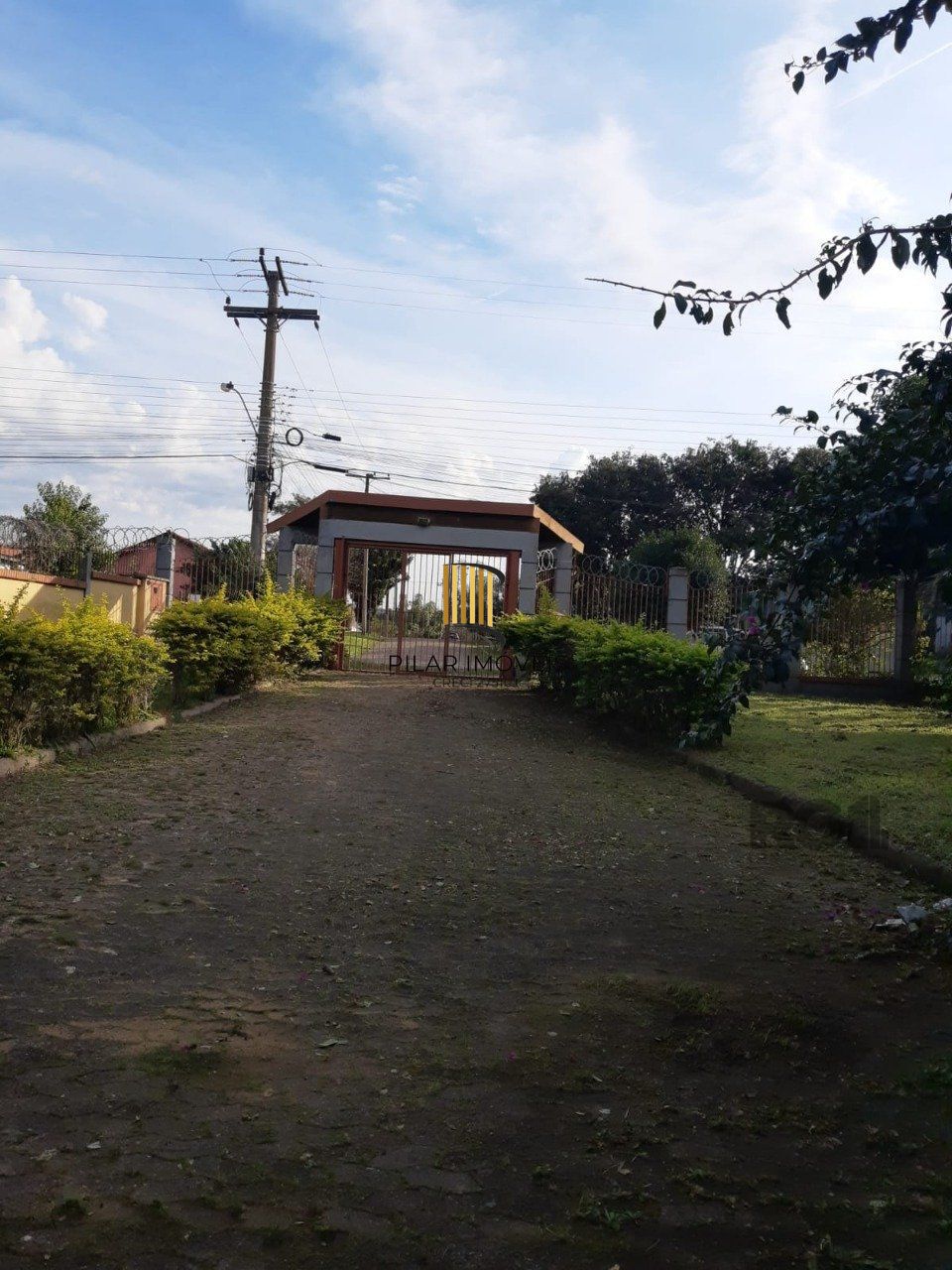 Sítio 4 dormitórios no bairro Fiuza