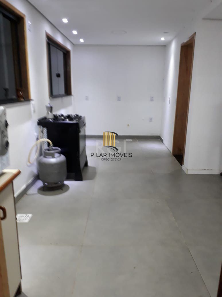 Casa para Venda - 230.45m², 4 dormitórios, sendo 1 suites, 3 vagas - Ponta Grossa