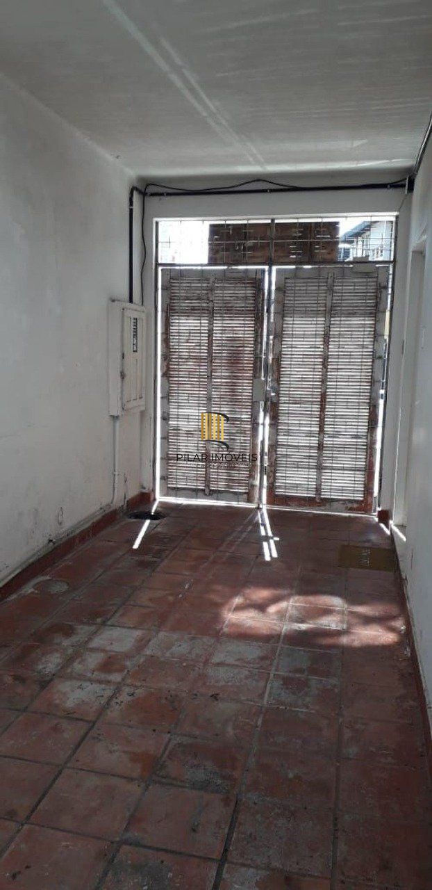 Casa para Venda - 250m², 4 dormitórios, sendo 1 suites, 3 vagas - Menino Deus