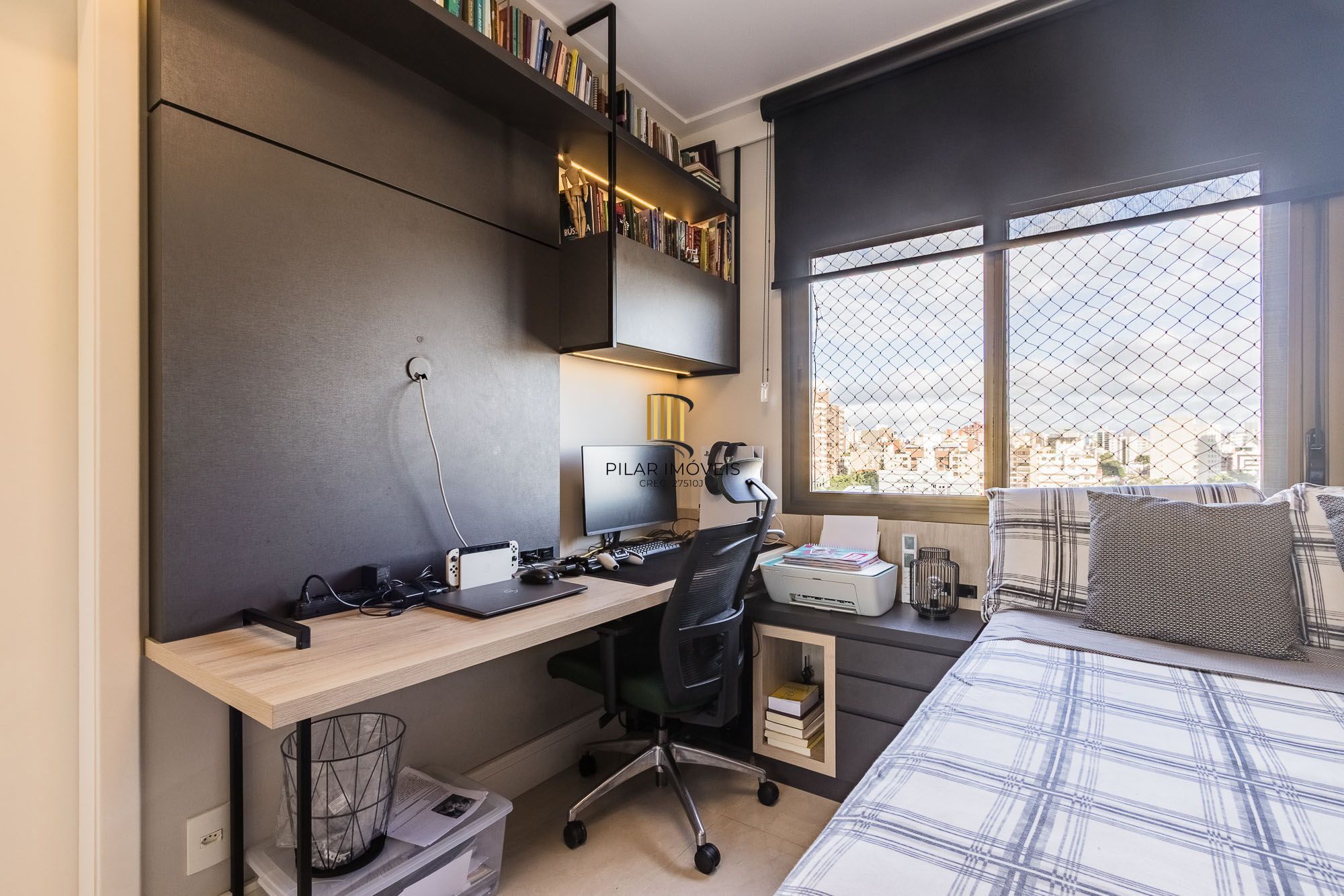 Apartamento de 3 quartos, suíte e 2 vagas de garagem bairro Higienópolis em POA