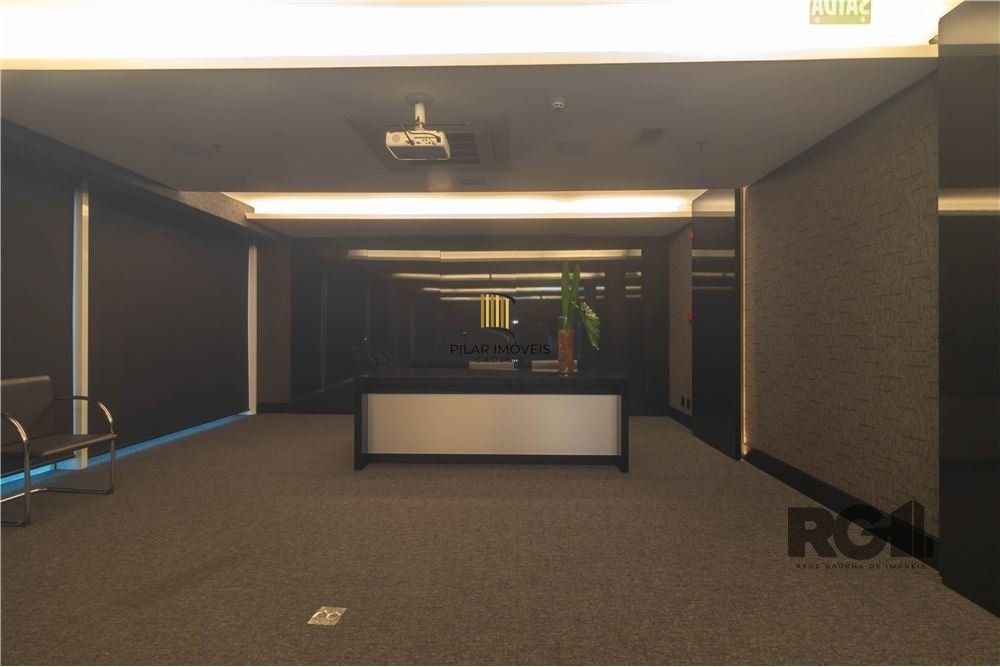 Sala comercial com 36,7 m² de área privativa e 1 vaga(s) de garagem. Localizado na Rua/Av. Doutor Nilo Peçanha, no bairro Bela Vista em Porto Alegre.