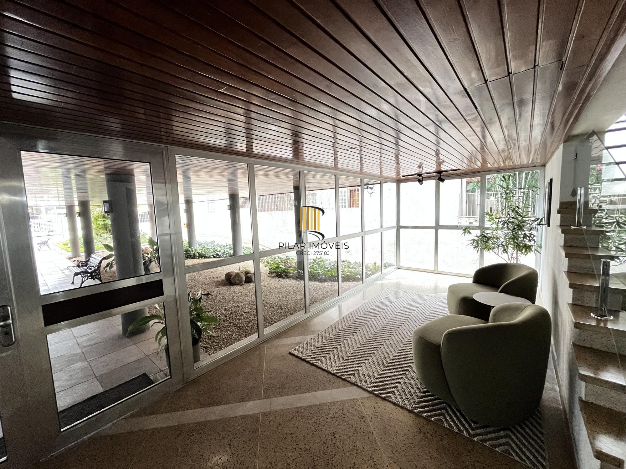 Apartamento de 3 quartos, churrasqueira e 1 vaga de garagem bairro Petrópolis