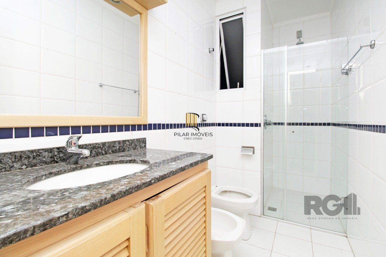 Venda Apartamento de três dormitórios, 01 vaga de garagem, com elevador