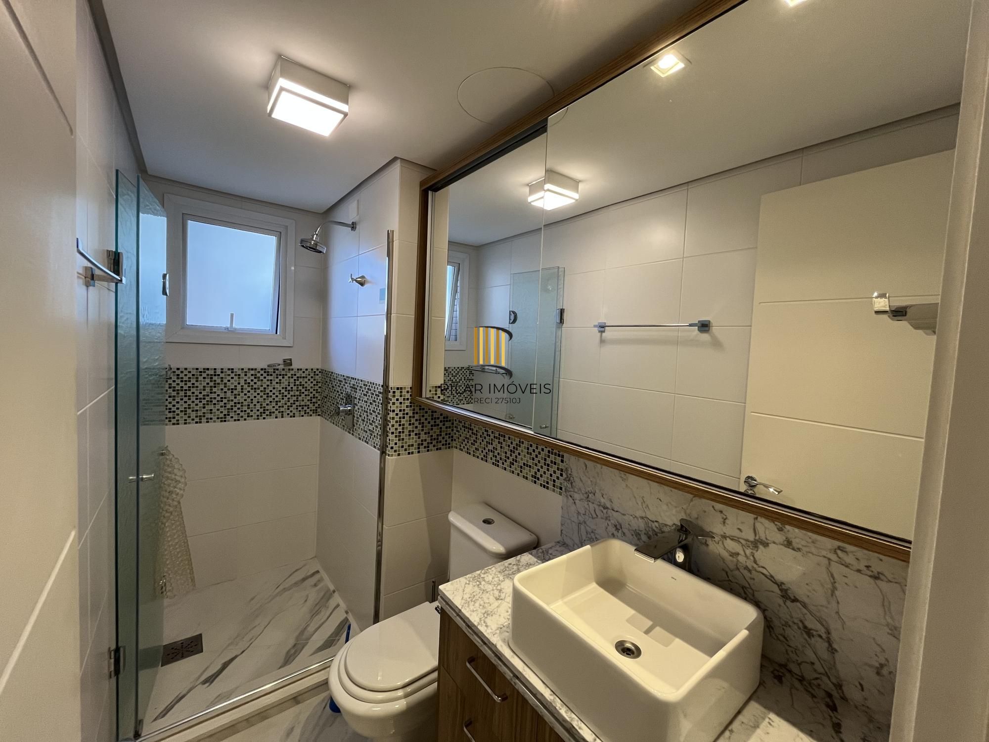 Apartamento de 3 quartos, suíte e 3 vagas de garagem no bairro Auxiliadora POA