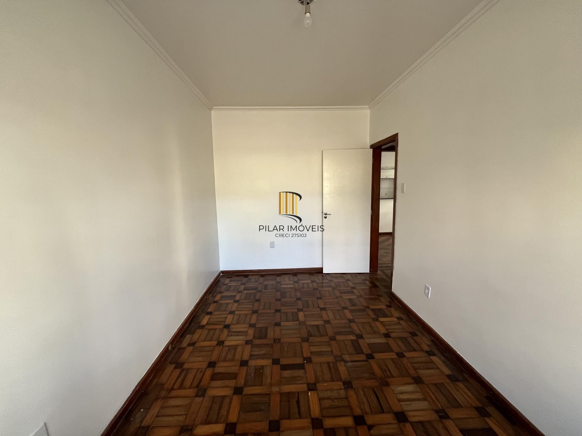 Apartamento térreo de 2 quartos no bairro Menino Deus em Porto Alegre