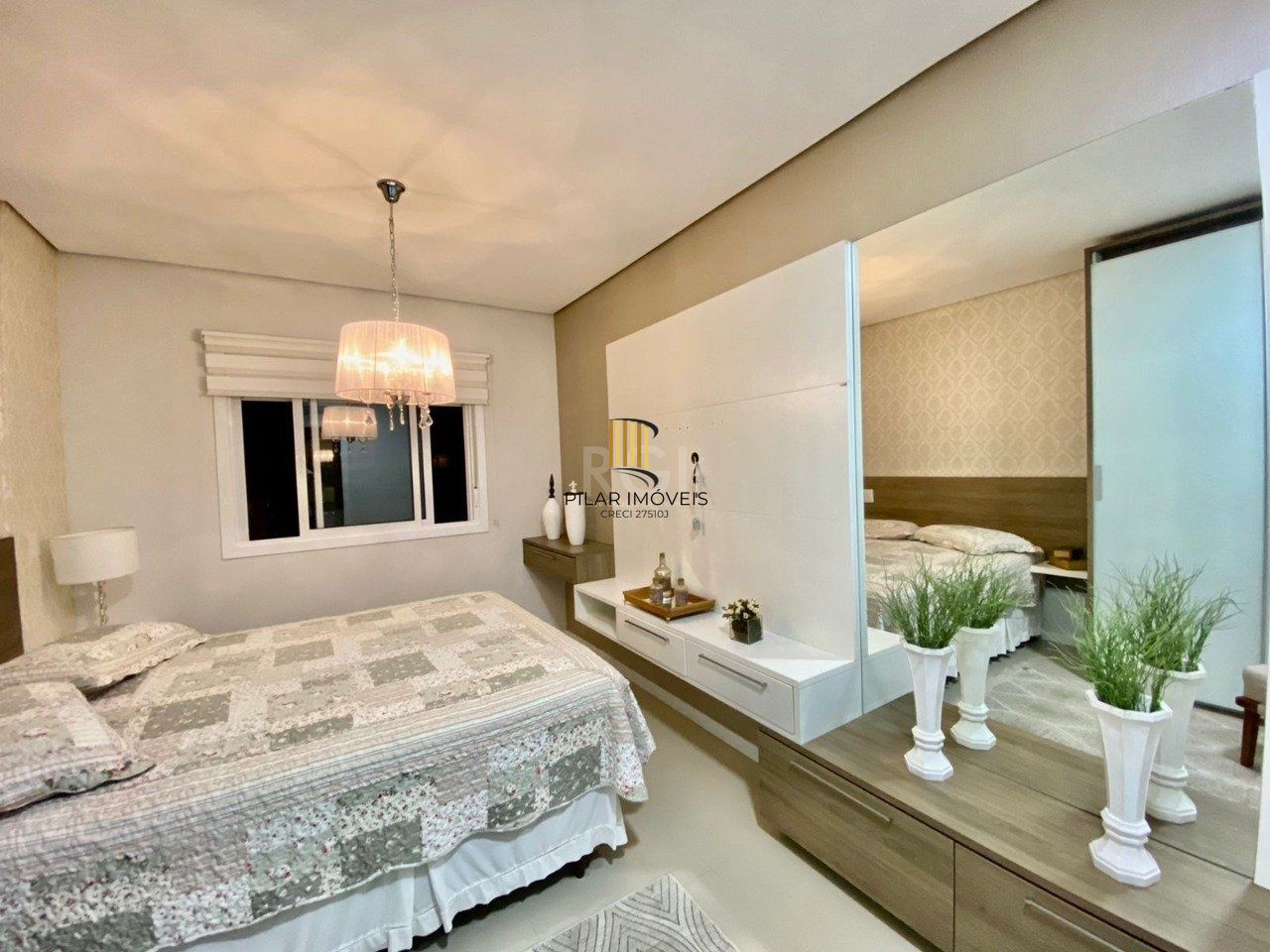 Apartamento para Venda - 140m², 3 dormitórios, sendo 2 suites, 2 vagas - Centro