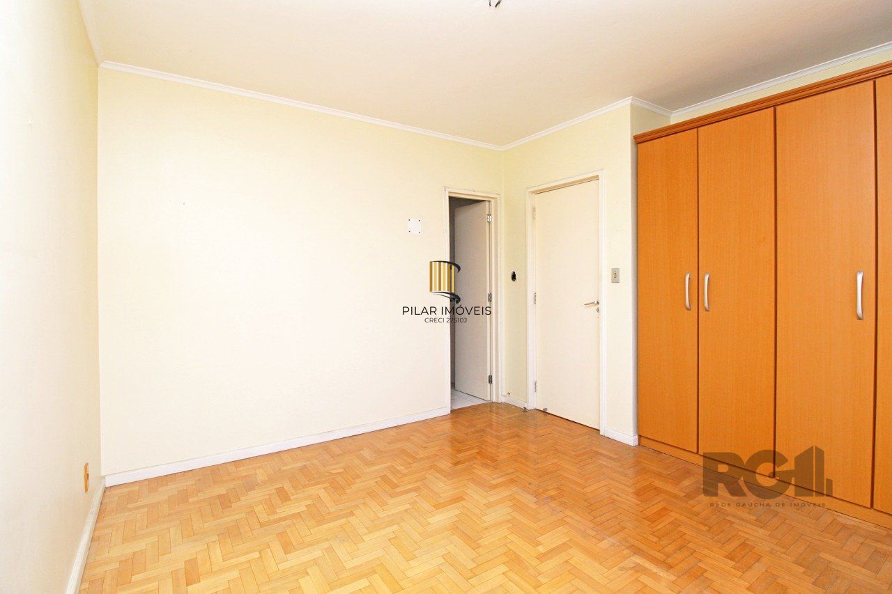 Venda Apartamento de três dormitórios, 01 vaga de garagem, com elevador