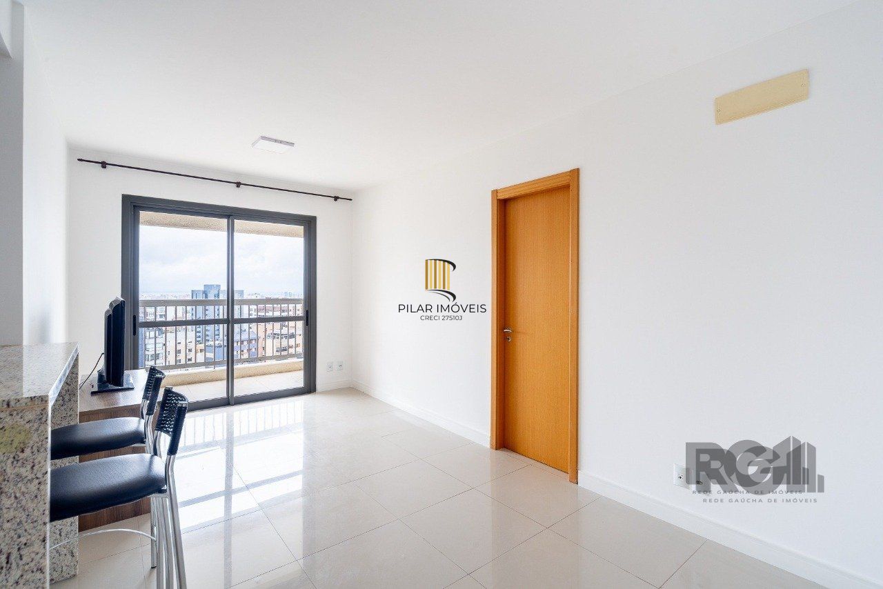 Apartamento Para Comprar Com 1 Dormitório , 57 m² R$ 600.000,00 - Três Figueiras