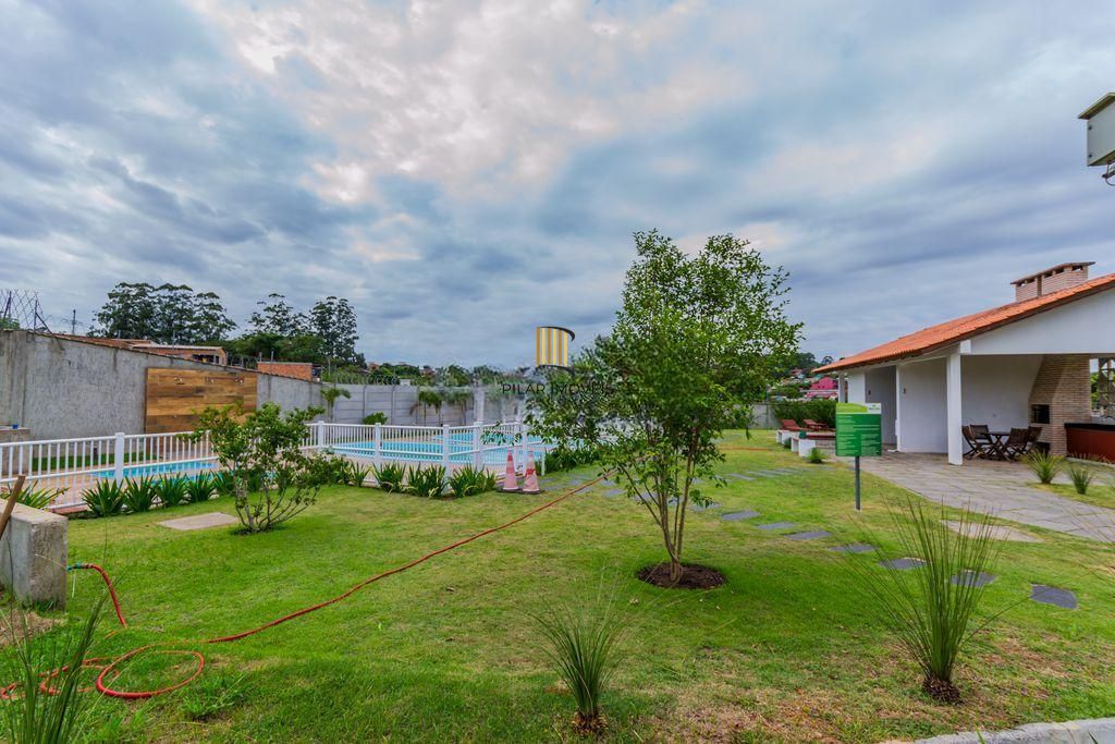 Casas de dois quartos e uma vaga de garagem em Porto Alegre Lomba do Pinheiro