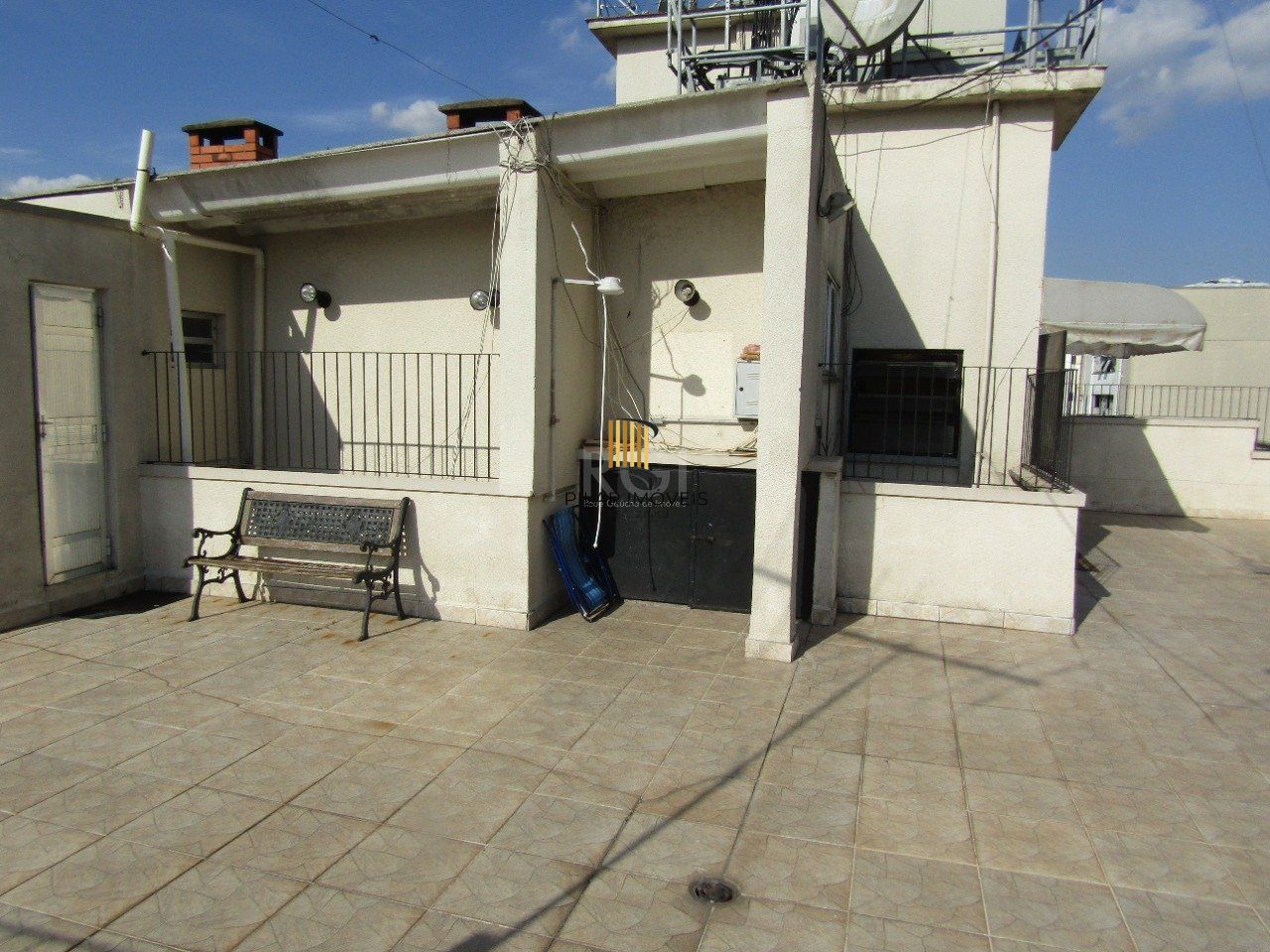 Apartamento para Venda - 71.01m², 2 dormitórios, 2 vagas - São João