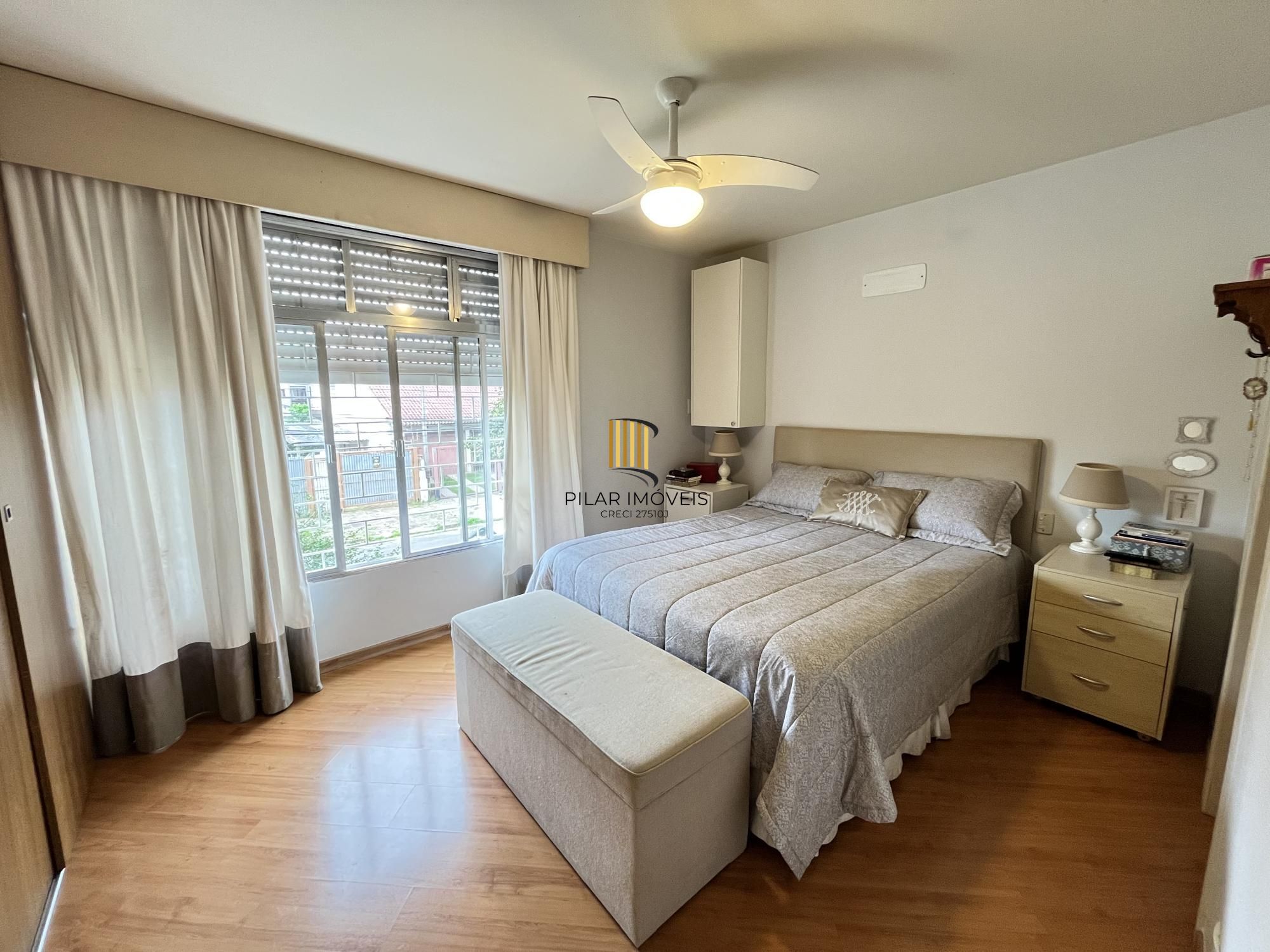 Apartamento de 2 quartos, suíte e 2 vagas de garagem no bairro Jardim Botânico.