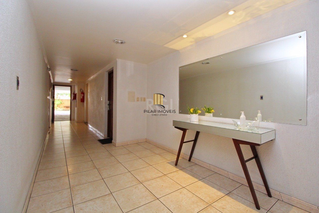 Apartamento para Venda - 100m², 2 dormitórios, 1 vaga - Menino Deus