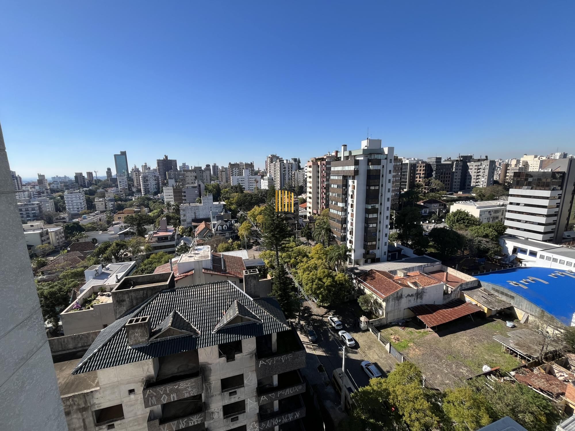 Apartamento de 3 quartos, suíte e 2 vagas de garagem no bairro Higienópolis POA