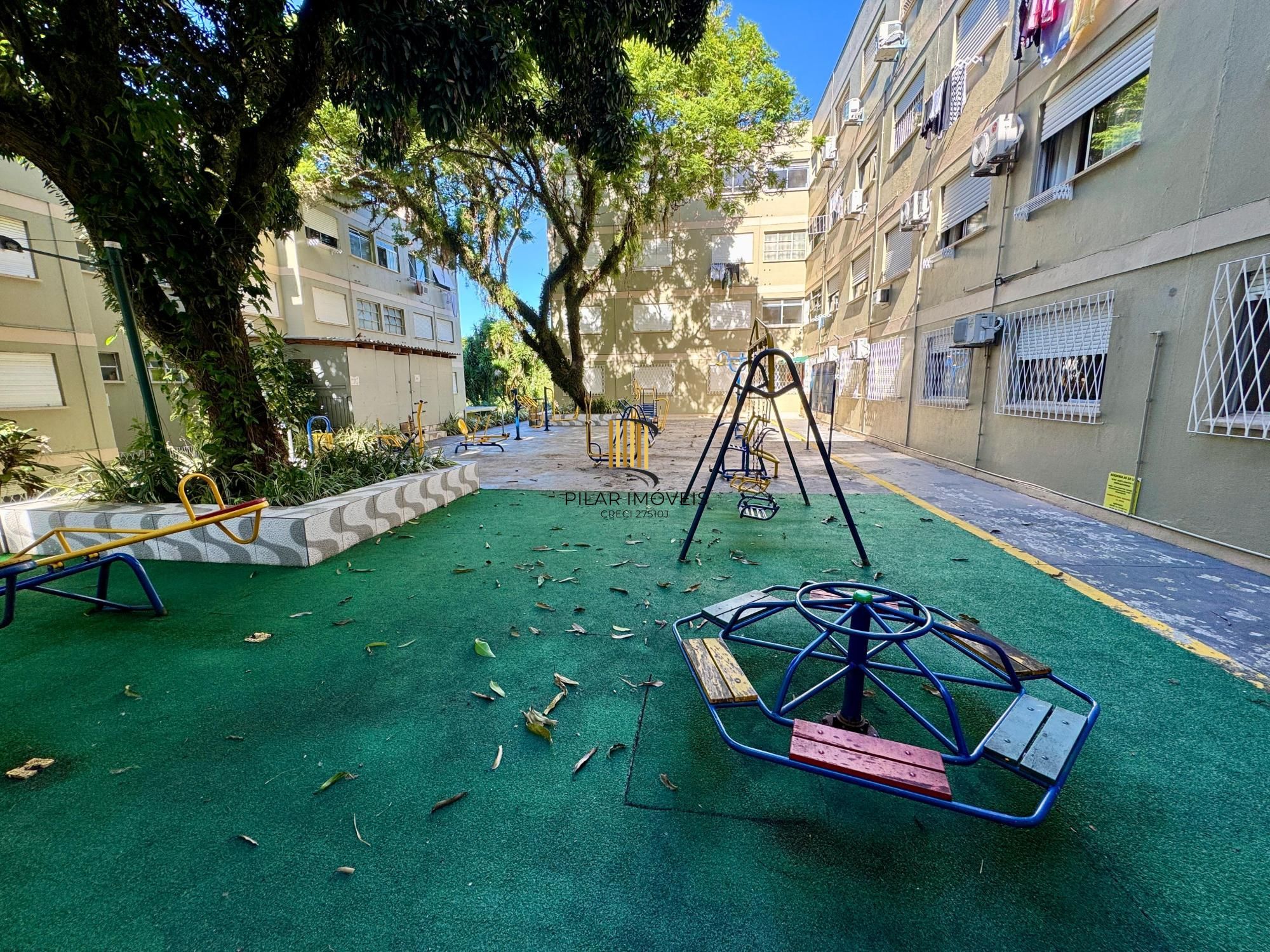 Apartamento para Venda - 32.29m², 1 dormitório, 1 vaga - Santo Antonio