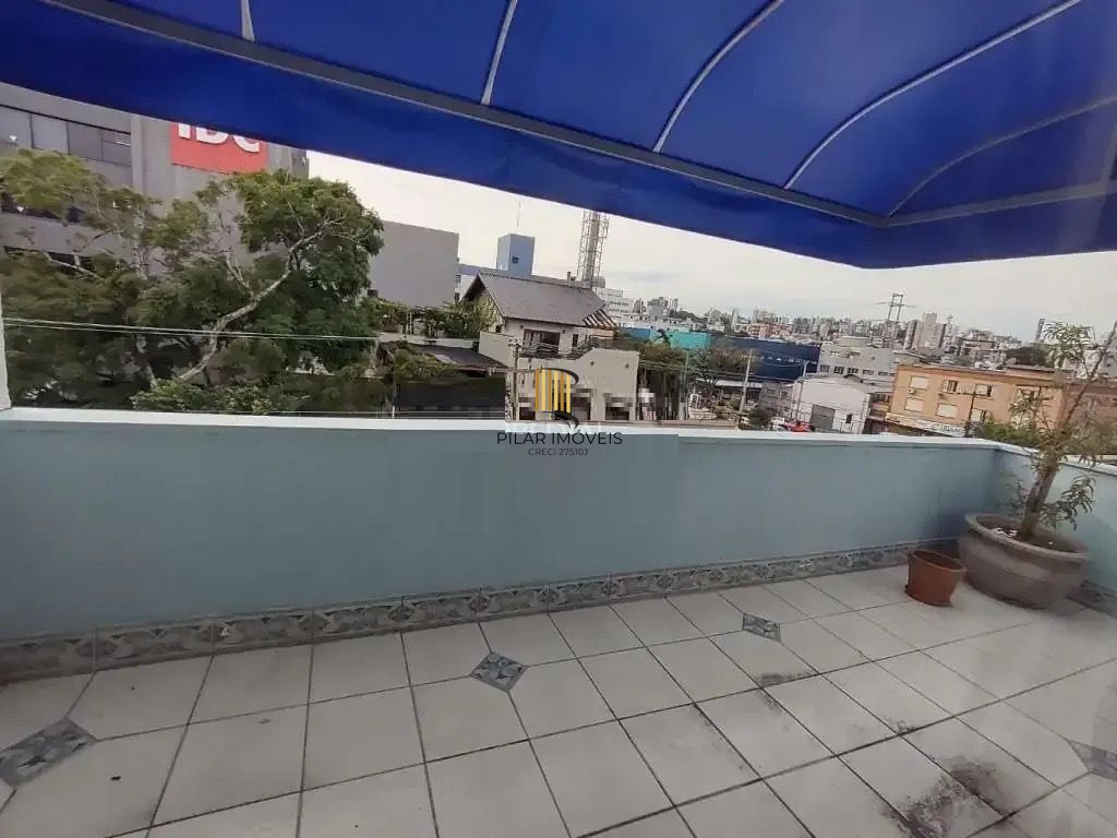 Apartamento de dois quartos no bairro Rio Branco em Porto Alegre