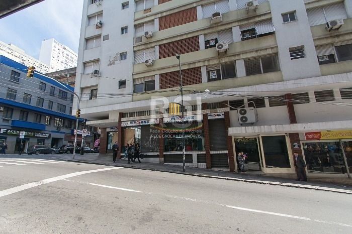 Apartamento 3 dormitórios e 1 vaga de garagem no Centro Histórico de POA