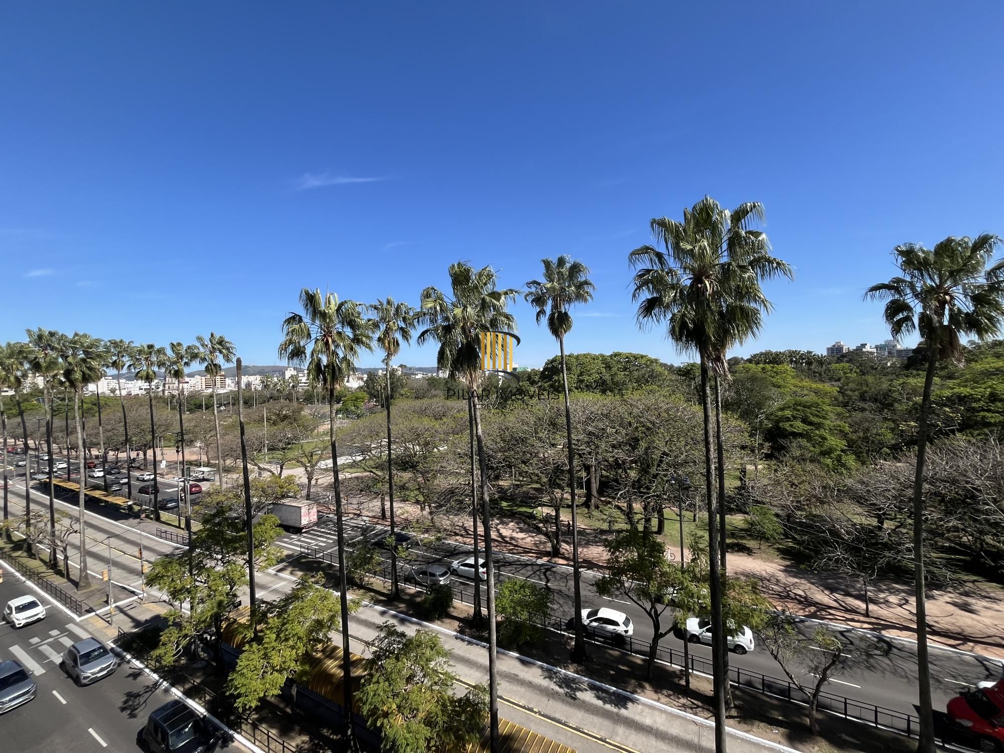 Apartamento 3 dormitórios em frente à Redenção